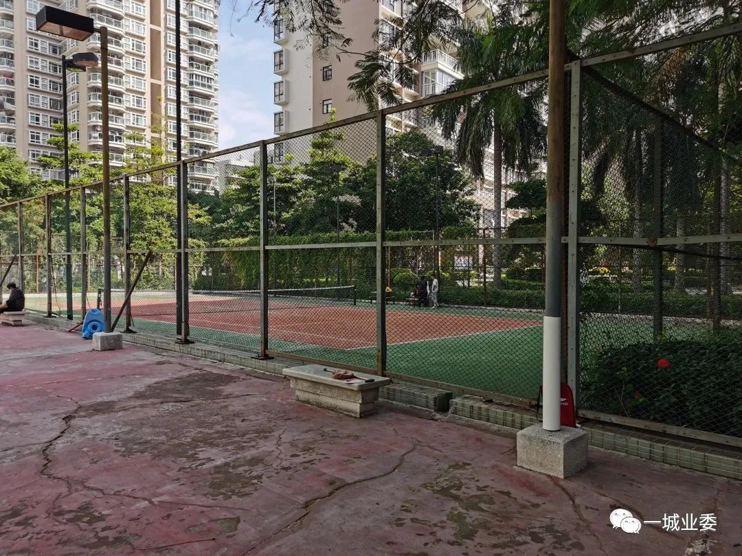 汕头第一城位于汕头第一城，可在网球地图查看汕头市网球场订场方式。提供室外场、硬地场、免费场等场地。