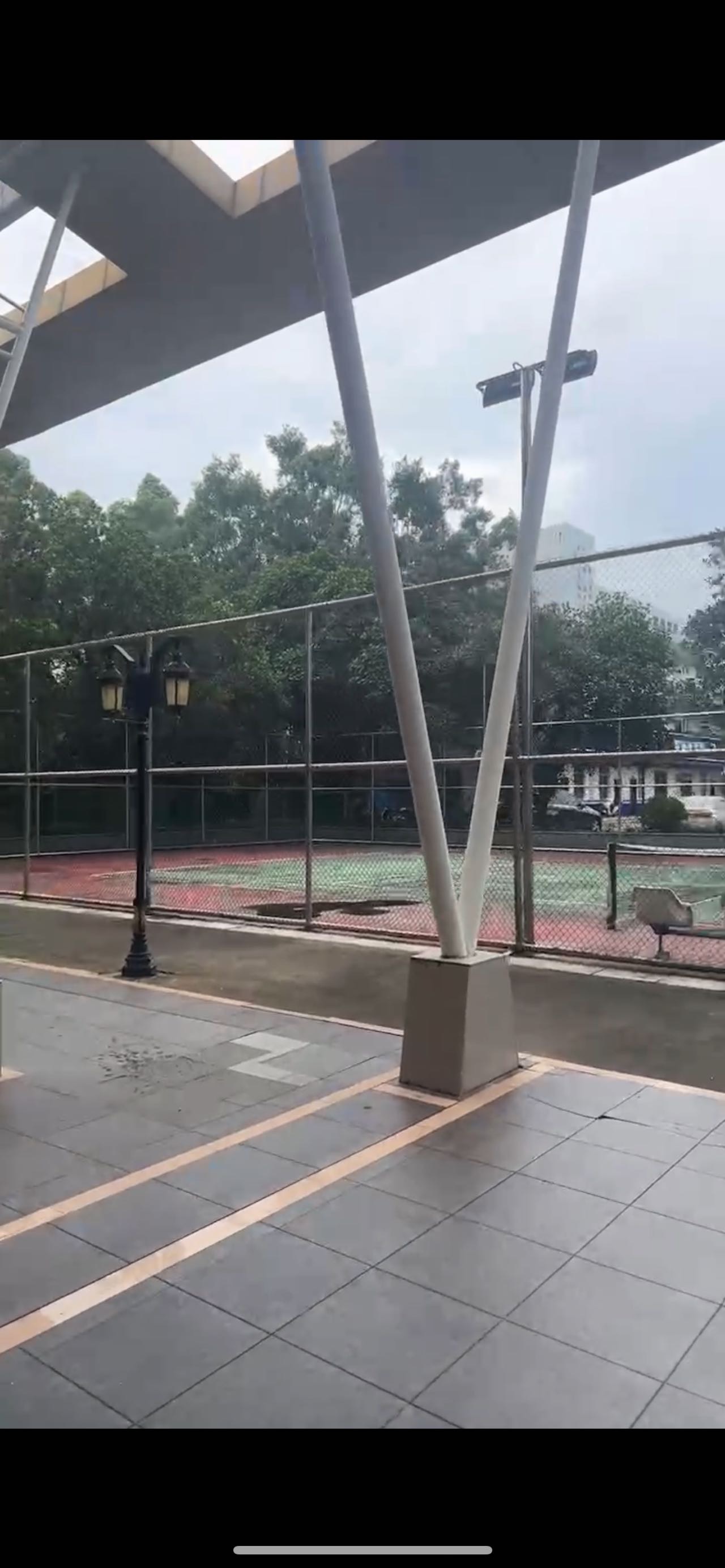罗南文化中心位于广东省佛山市禅城区南庄镇大公路北东(近罗南小学)，可在网球地图查看佛山市网球场订场方式。提供免费场、室外场、硬地场等场地。场馆设施包括洗手间、停车方便。